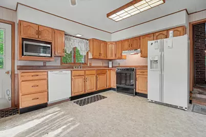 303 E Wilson Street, Monticello, IL 61856 - Photo 17