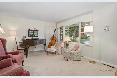 528 Ames Street, Libertyville, IL 60048 - Photo 3