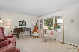 528 Ames St, Libertyville, IL 60048 - Photo 3