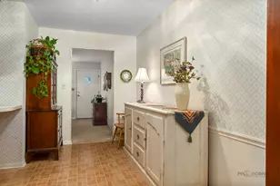528 Ames St, Libertyville, IL 60048 - Photo 9