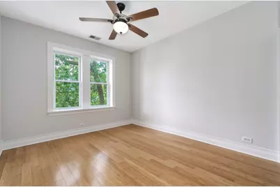 3216 W Berteau Avenue #3, Chicago, IL 60618 - Photo 9