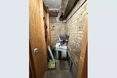 3216 W Berteau Avenue #3, Chicago, IL 60618 - Photo 13