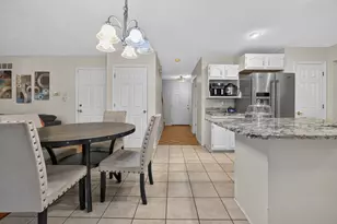 2 Scenic Point, Bloomington, IL 61701 - Photo 9