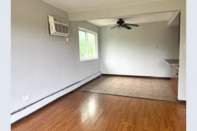 8241 W 79 Street W #3E, Justice, IL 60458 - Photo 3