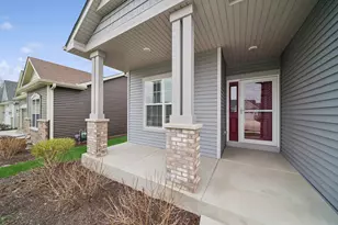 807 Alexandra Ln, Yorkville, IL 60560 - Photo 17