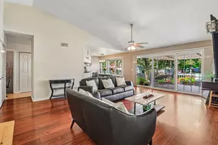 1114 Country Glen Ln, Carol Stream, IL 60188 - Photo 5