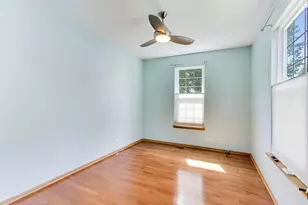 557 Shakespeare Dr, Grayslake, IL 60030 - Photo 11
