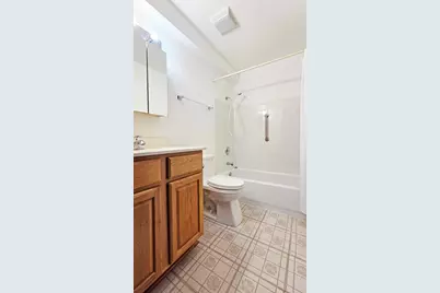 1 Villa Verde Drive #305, Buffalo Grove, IL 60089 - Photo 11