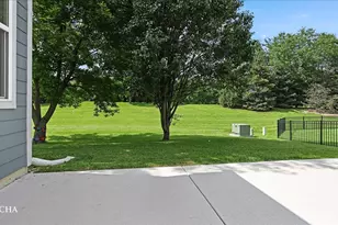 4335 Little Leaf Rd, Naperville, IL 60564 - Photo 45