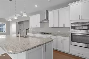 4335 Little Leaf Rd, Naperville, IL 60564 - Photo 3