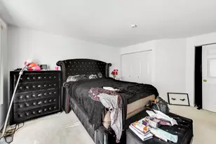 1160 Bristol Ln, Buffalo Grove, IL 60089 - Photo 11