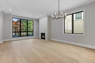1841 W Newport Ave, Chicago, IL 60657 - Photo 9