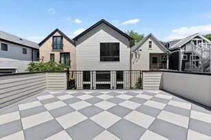 1841 W Newport Ave, Chicago, IL 60657 - Photo 59