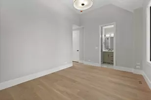1841 W Newport Ave, Chicago, IL 60657 - Photo 43