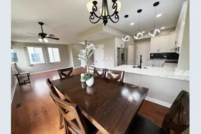 249 W Norwell Lane, Round Lake, IL 60073 - Photo 5