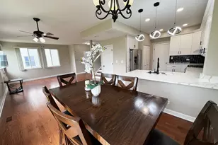 249 W Norwell Ln, Round Lake, IL 60073 - Photo 5