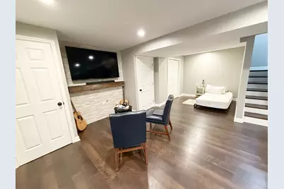 249 W Norwell Lane, Round Lake, IL 60073 - Photo 15