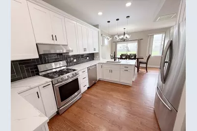 249 W Norwell Lane, Round Lake, IL 60073 - Photo 7