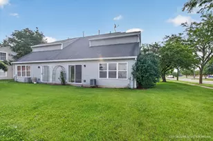 1320 Jenna Dr, South Elgin, IL 60177 - Photo 23