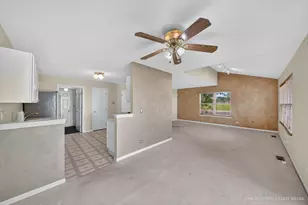 1320 Jenna Dr, South Elgin, IL 60177 - Photo 9