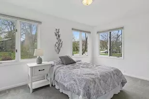 1923 Hillside Ln, Lisle, IL 60532 - Photo 15
