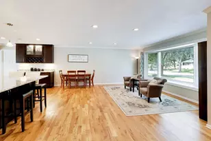 1611 N Fernandez Ave, Arlington Heights, IL 60004 - Photo 3