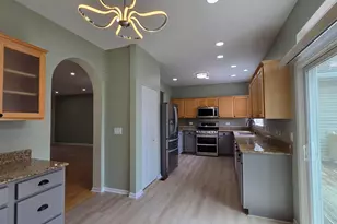 2631 N Greenwood Ave, Arlington Heights, IL 60004 - Photo 9