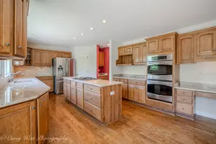 1644 Derby Dr, Batavia, IL 60510 - Photo 9
