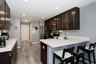 1074 Turin Dr, Hampshire, IL 60140 - Photo 9