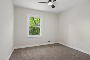 1425 Banbury Ave, Saint Charles, IL 60174 - Photo 13