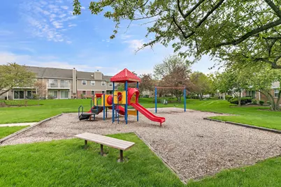 2870 Meadow Lane #V1, Schaumburg, IL 60193 - Photo 25