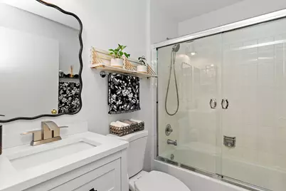 2870 Meadow Lane #V1, Schaumburg, IL 60193 - Photo 17