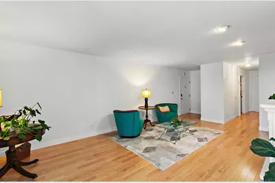 2870 Meadow Lane #V1, Schaumburg, IL 60193 - Photo 5