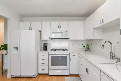 2870 Meadow Lane #V1, Schaumburg, IL 60193 - Photo 9