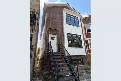 640 N Trumbull Avenue, Chicago, IL 60624 - Photo 1