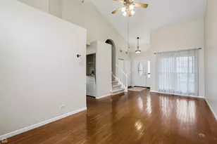 60 E Honeysuckle Dr, Round Lake Beach, IL 60073 - Photo 7
