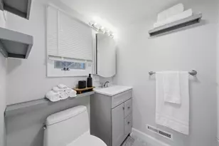 306 N Cresthill Ave, McHenry, IL 60051 - Photo 11