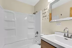 16624 Oxford Dr, Markham, IL 60428 - Photo 15
