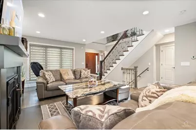 1052 Margret Street, Des Plaines, IL 60016 - Photo 5