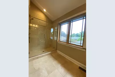 1052 Margret Street, Des Plaines, IL 60016 - Photo 23