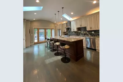 1052 Margret Street, Des Plaines, IL 60016 - Photo 7
