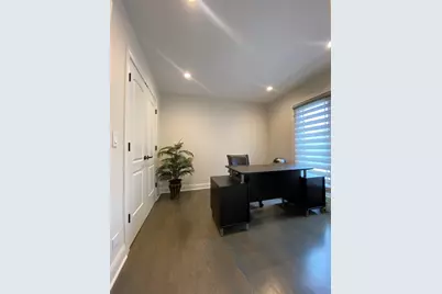 1052 Margret Street, Des Plaines, IL 60016 - Photo 11