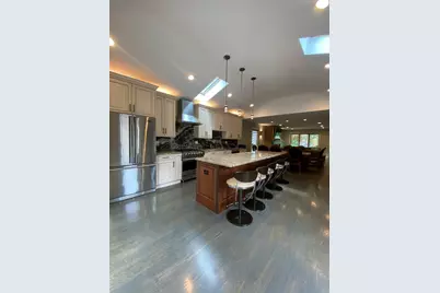 1052 Margret Street, Des Plaines, IL 60016 - Photo 9