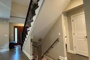 1052 Margret St, Des Plaines, IL 60016 - Photo 27