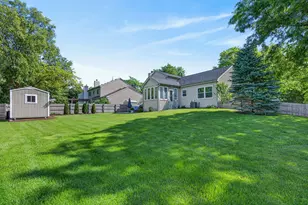 2 Ferndale Ct, Lake Zurich, IL 60047 - Photo 37