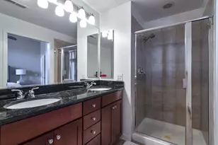 647 Metropolitan Way, Des Plaines, IL 60016 - Photo 15