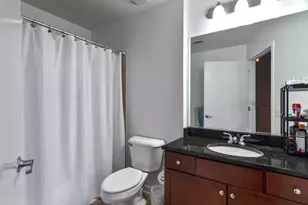 647 Metropolitan Way, Des Plaines, IL 60016 - Photo 17
