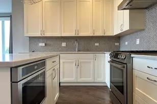 2303 W Wilcox St, Chicago, IL 60612 - Photo 3