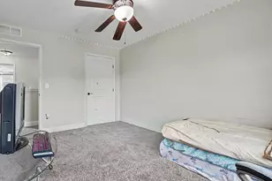 816 Sedgegrass Dr, Champaign, IL 61822 - Photo 11