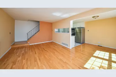 1675 Valley Forge Court #C, Wheaton, IL 60189 - Photo 5